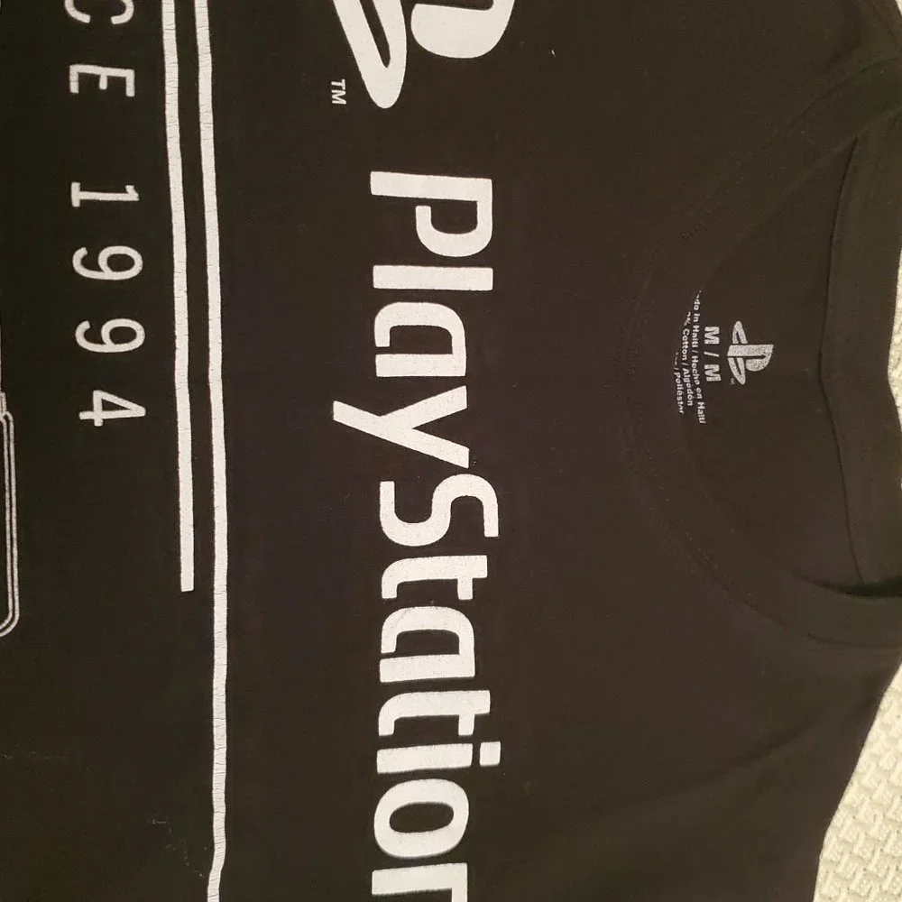 Playstation mens tee adult size M. Excellent condition. - Picture 4 of 8